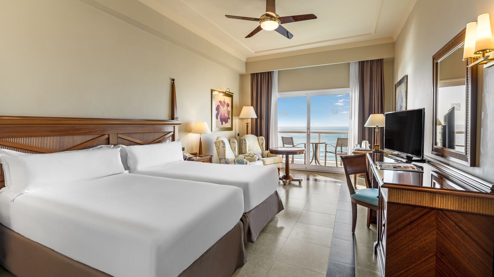 rooms-double-family-standard-sea-view-balcony-or-terrace