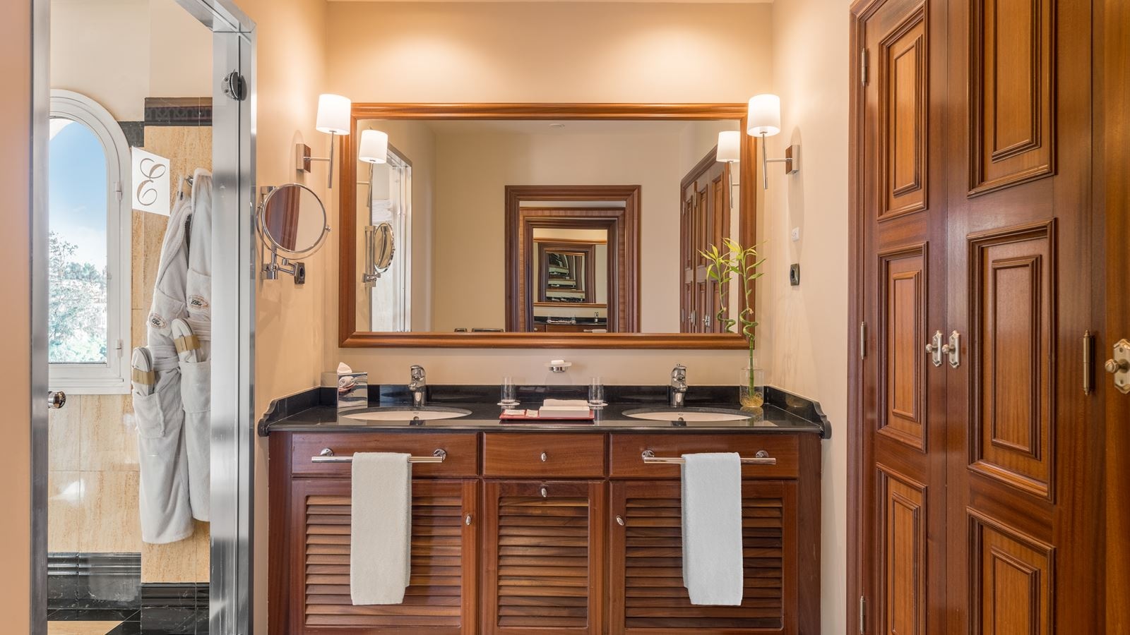 rooms-junior-suite-family-premium-sea-view-balcony-or-terrace