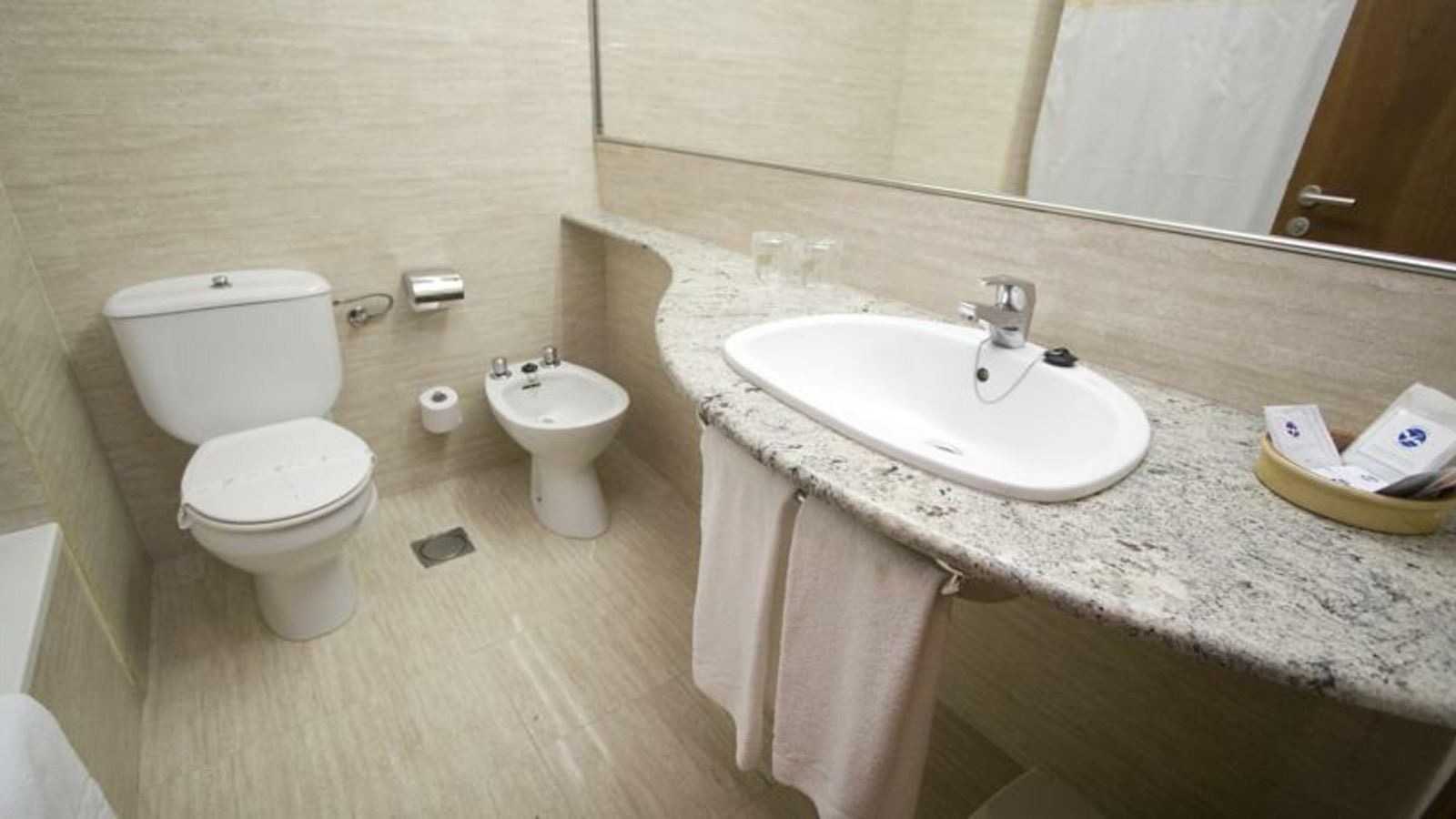 rooms-quadruple-superior