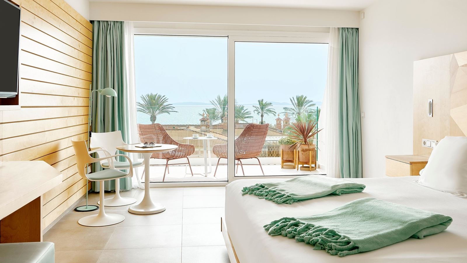 rooms-junior-suite-sea-view