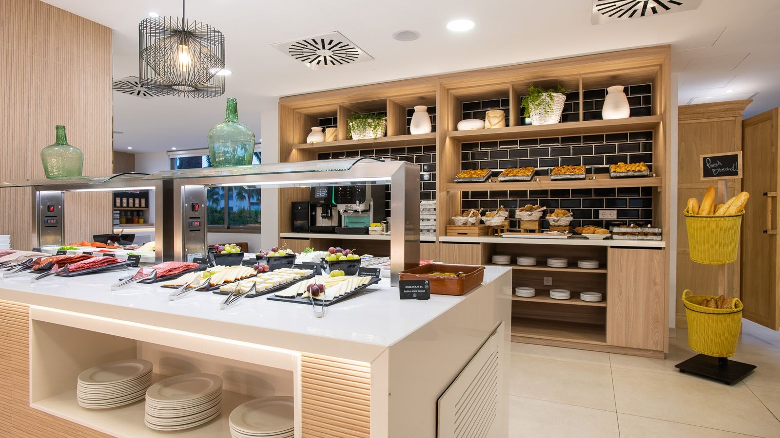 restaurants-main-restaurant