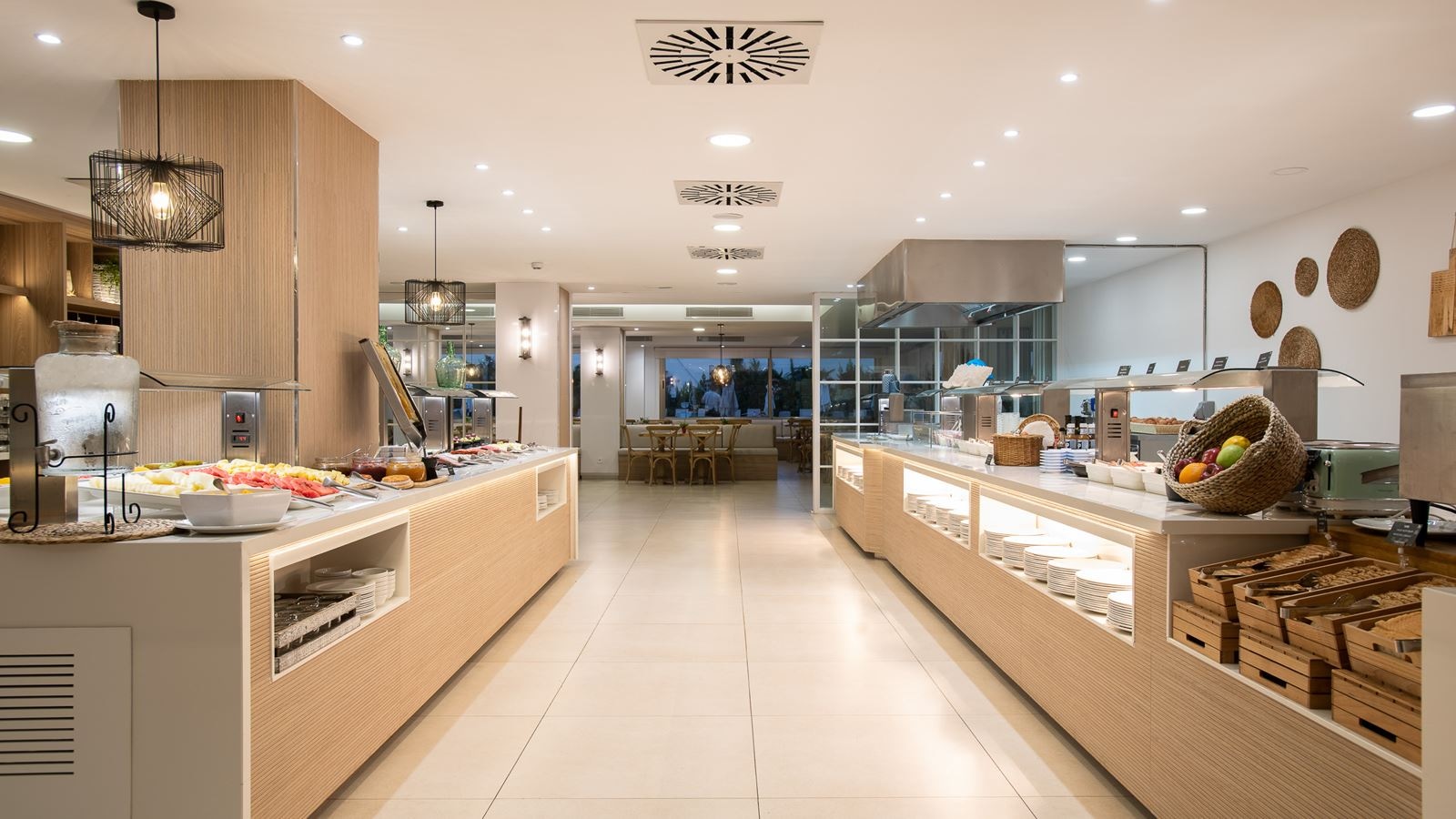 restaurants-main-restaurant