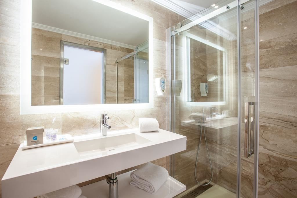 rooms-apartment-standard-balcony