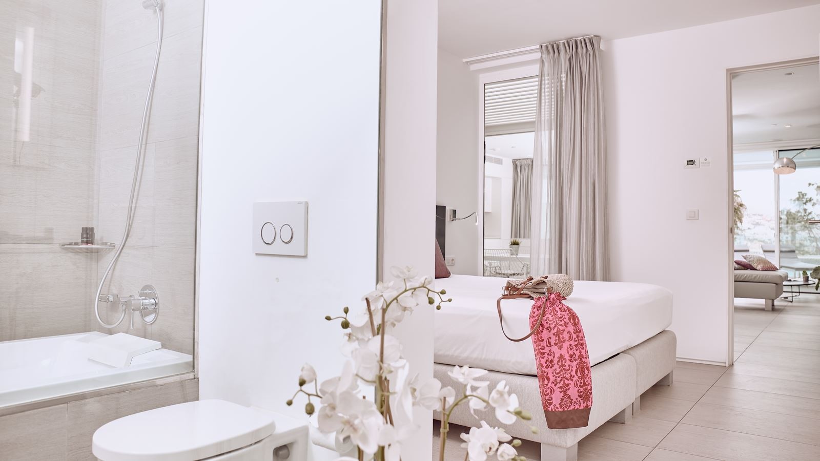 rooms-3-bedroom-suite-with-sea-view-and-private-pool-infinity-rio