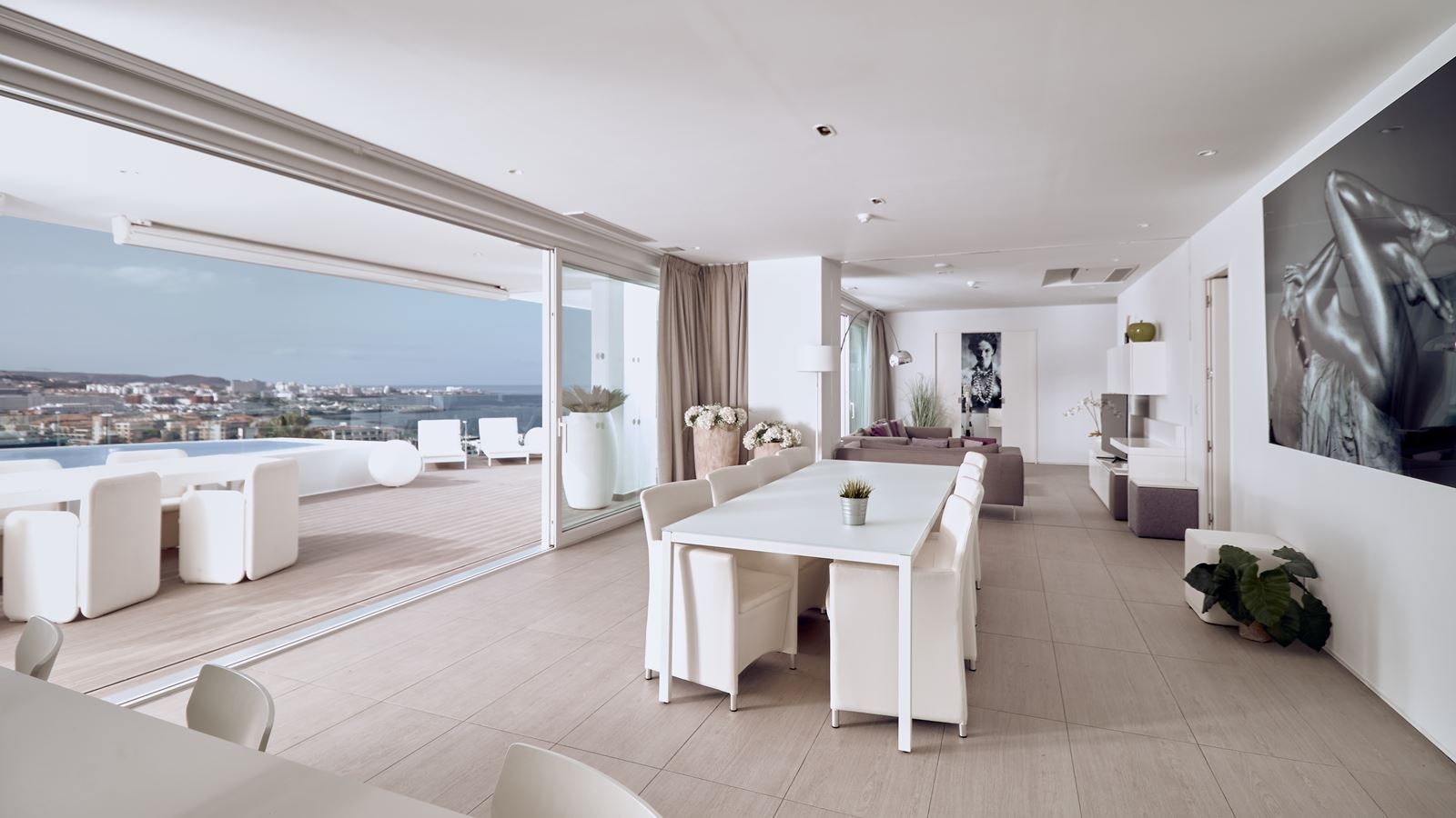 rooms-3-bedroom-suite-with-sea-view-jacuzzi-and-private-pool-infinity-mar