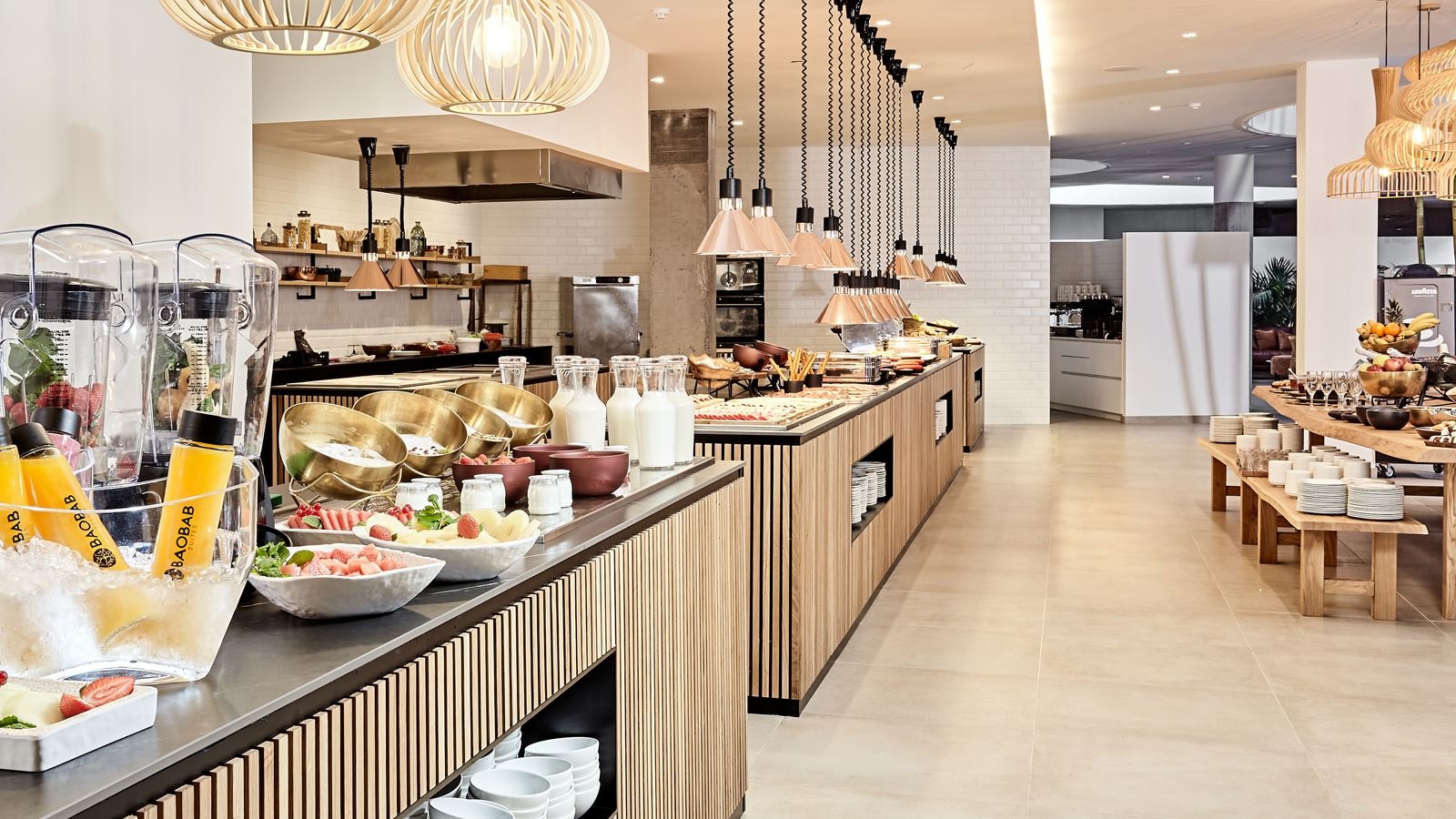 restaurants-bb-lounge-club