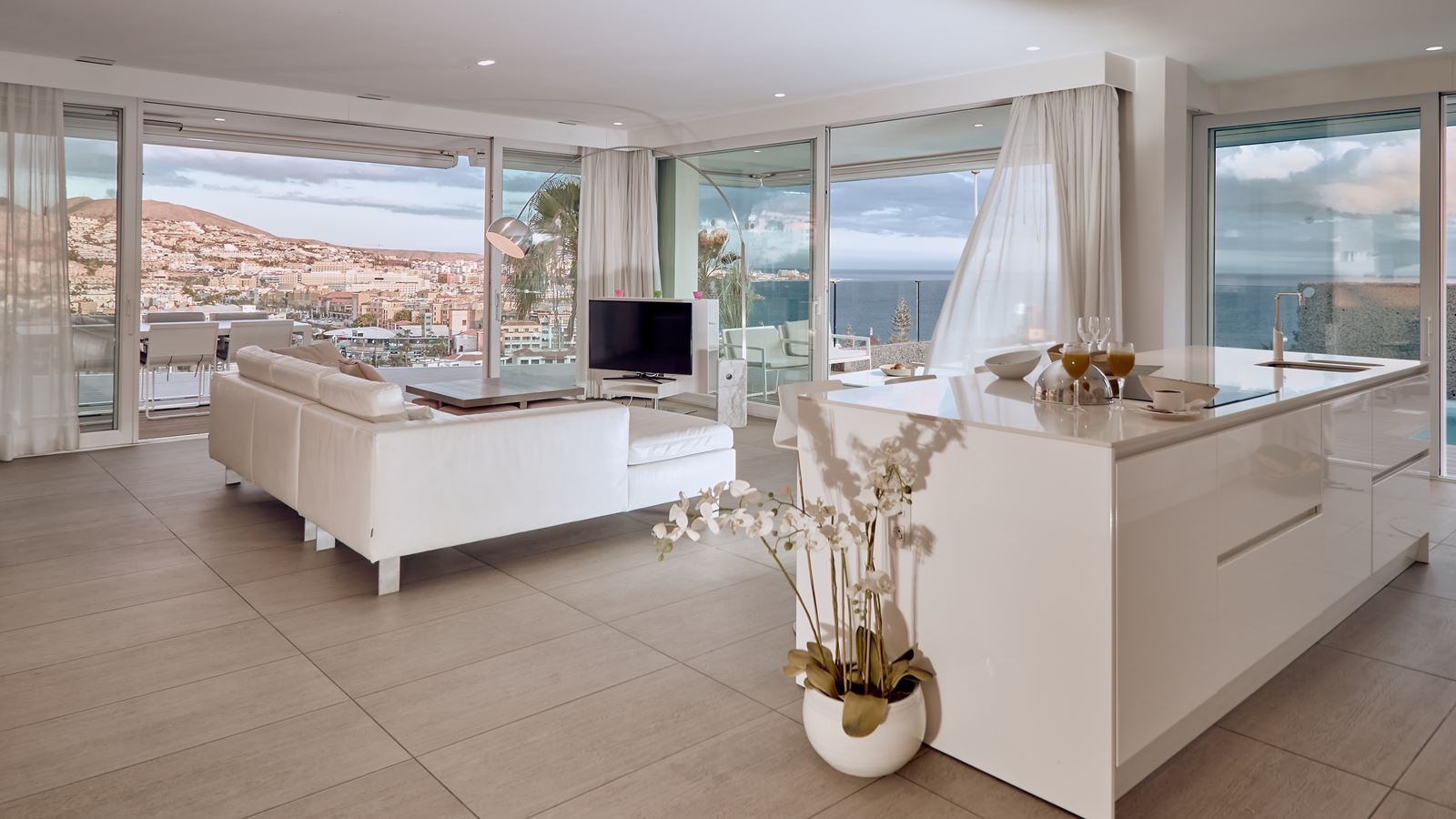 rooms-2-bedroom-suite-extra-large-room-with-sea-view-private-pool-and-terrace-serenity-elegance