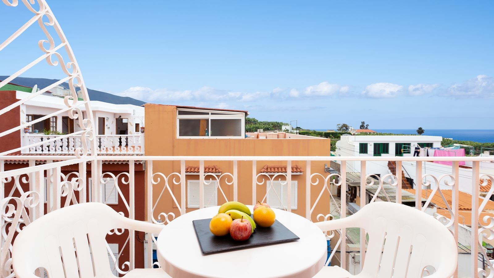 rooms-triple-with-balcony-or-terrace