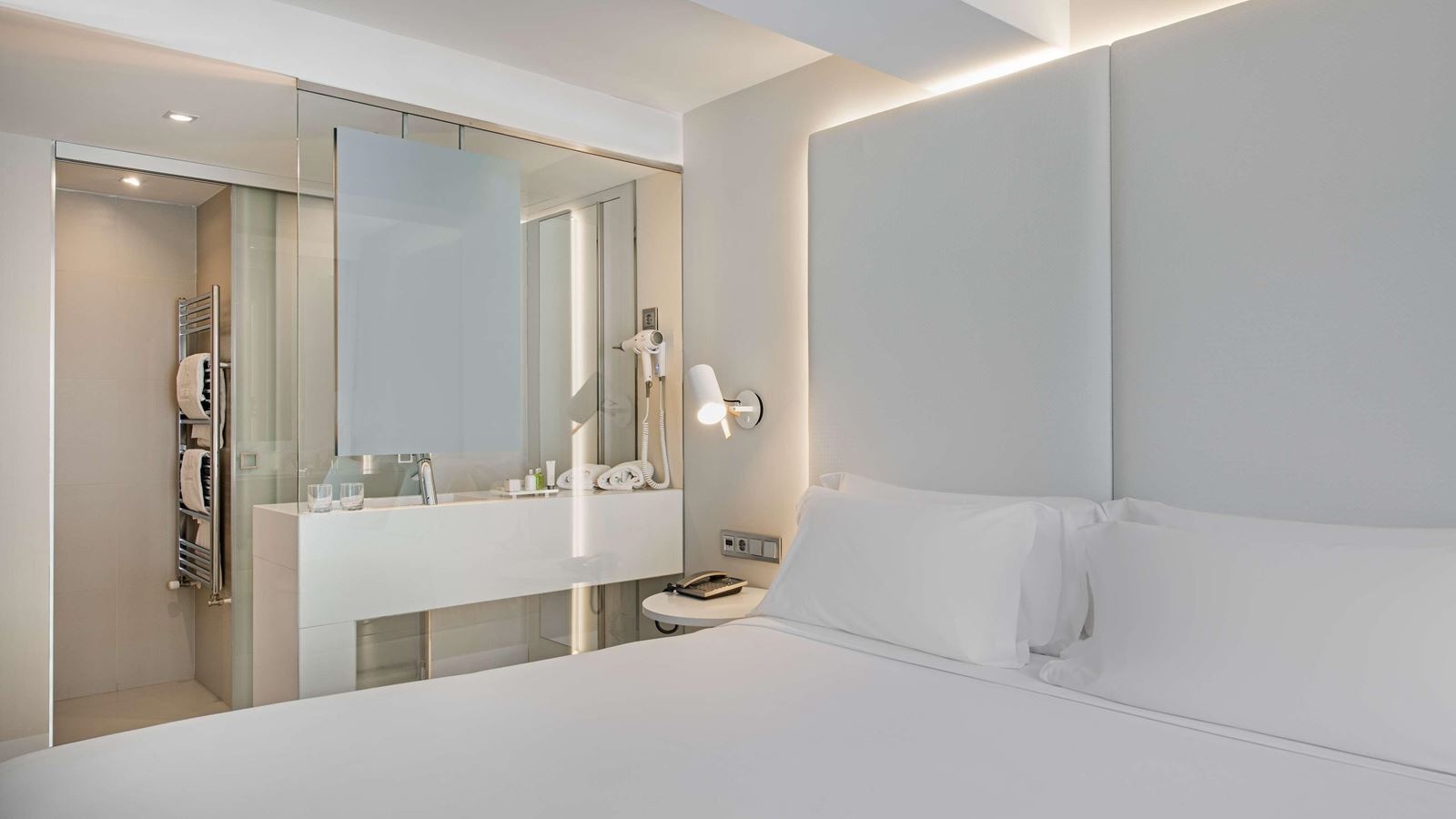 rooms-double-single-use-superior-with-terrace