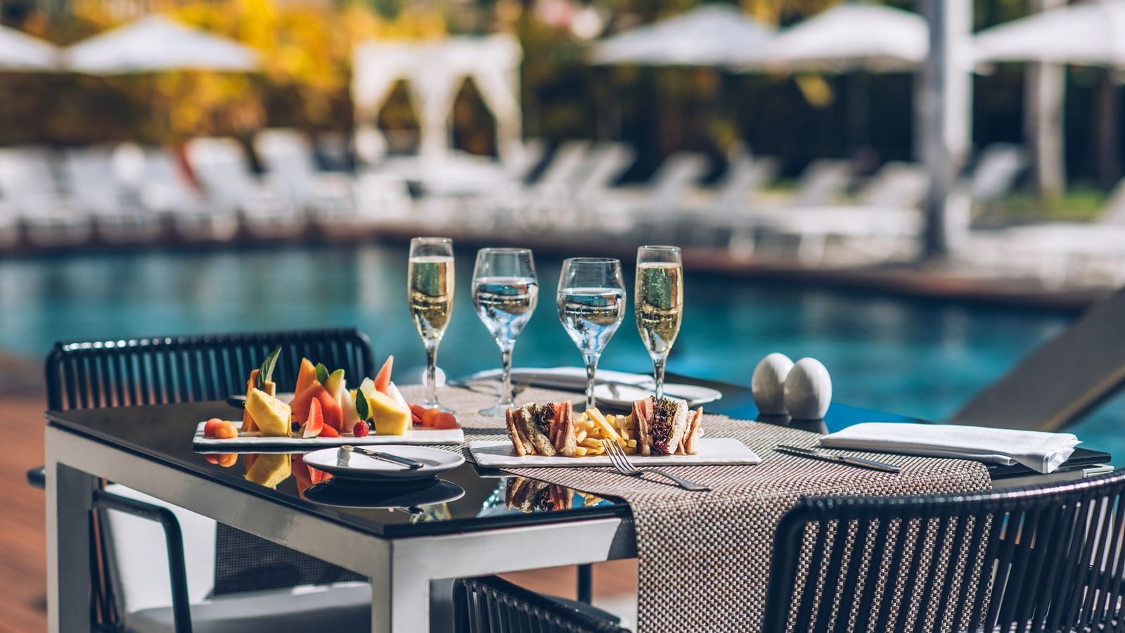 restaurants-los-laureles-restaurant