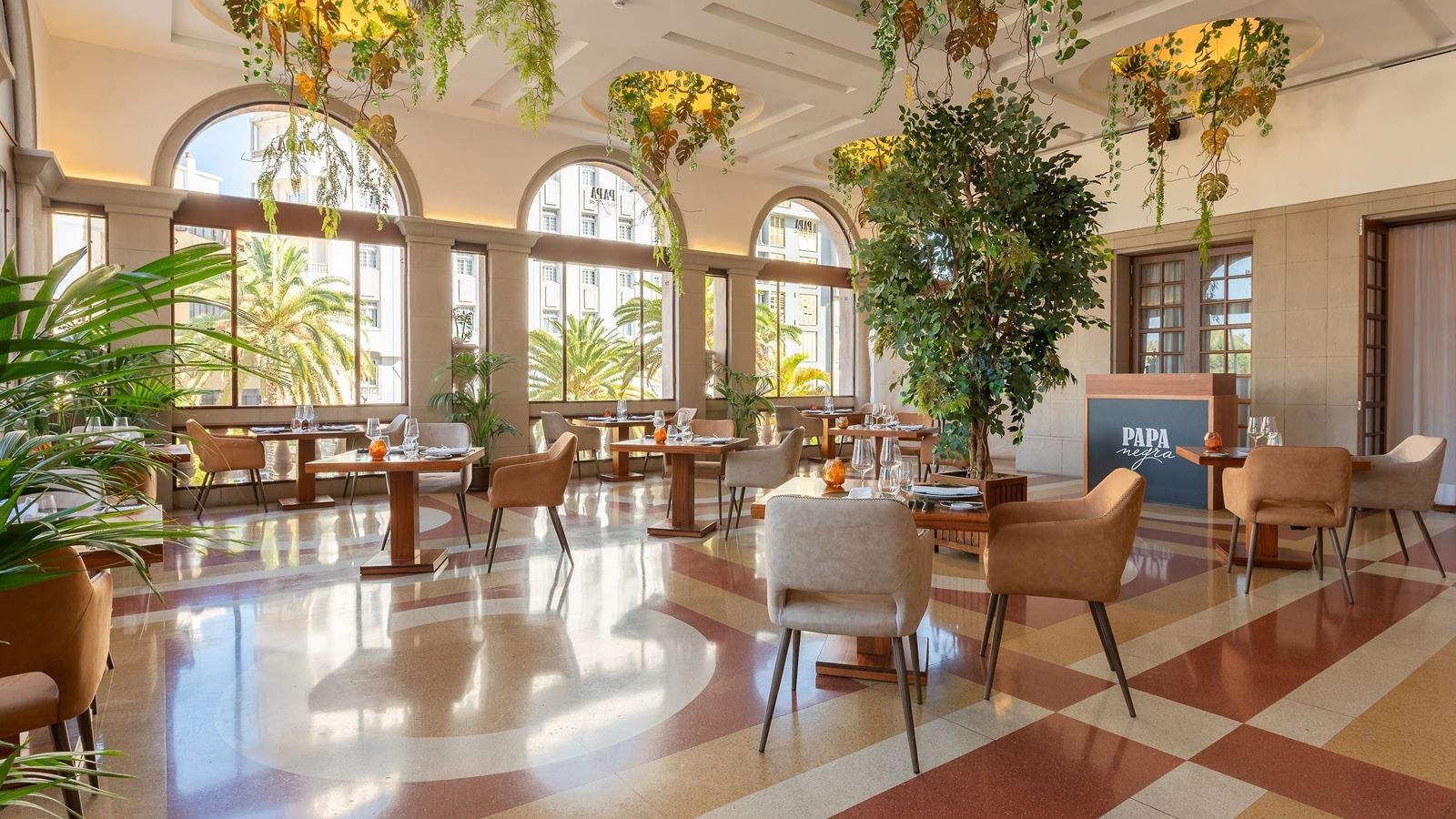 restaurants-los-laureles-restaurant