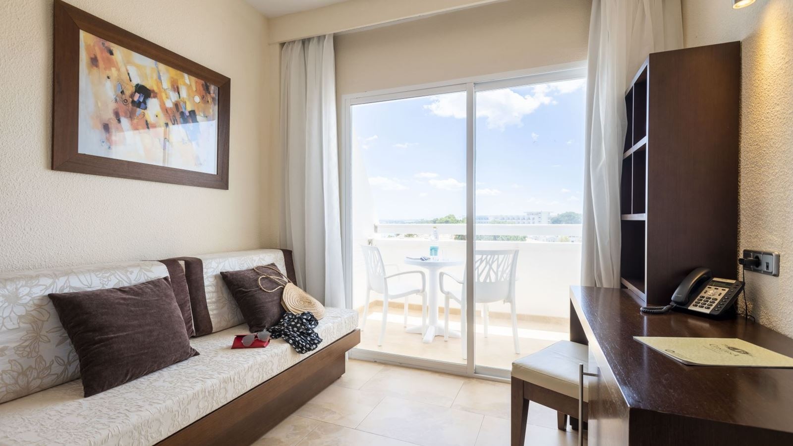 rooms-double-side-sea-view-balcony