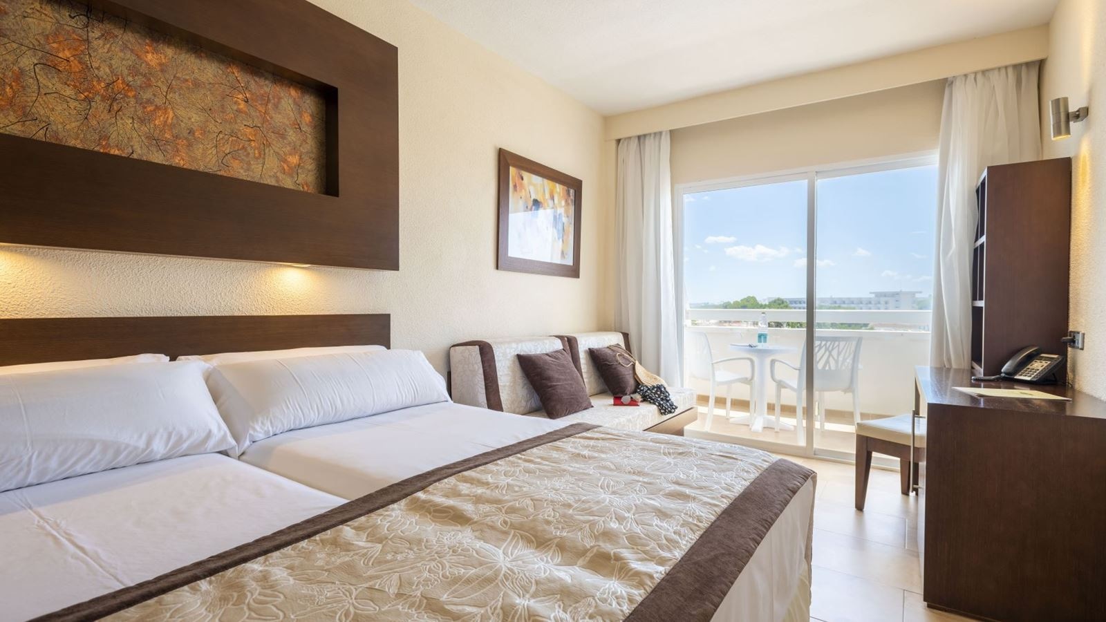 rooms-double-side-sea-view-balcony