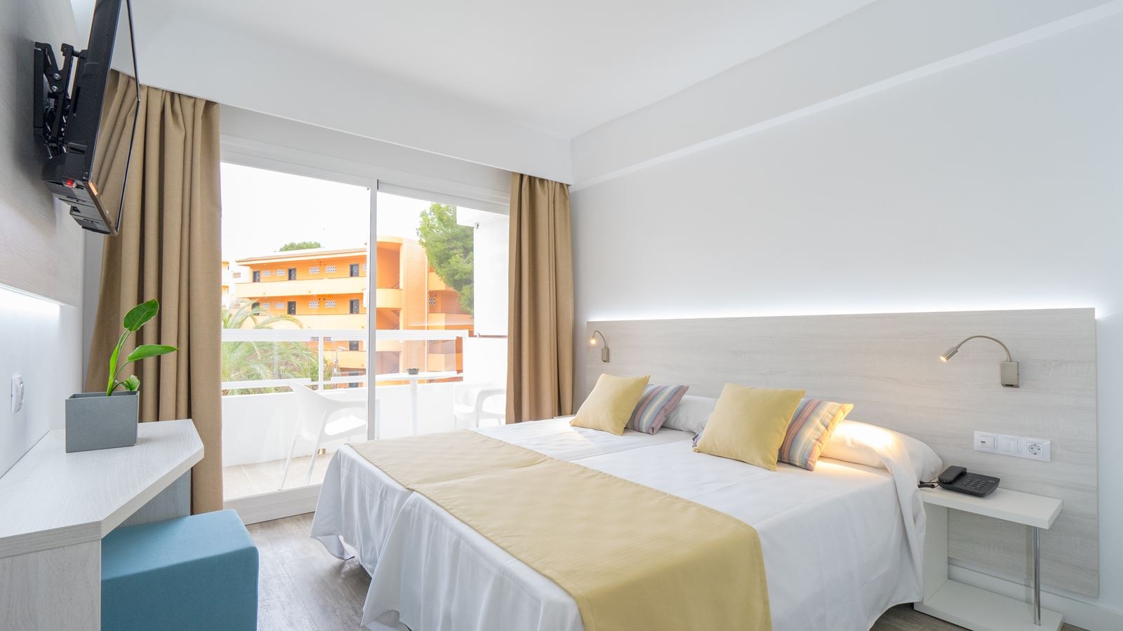 rooms-double-standard