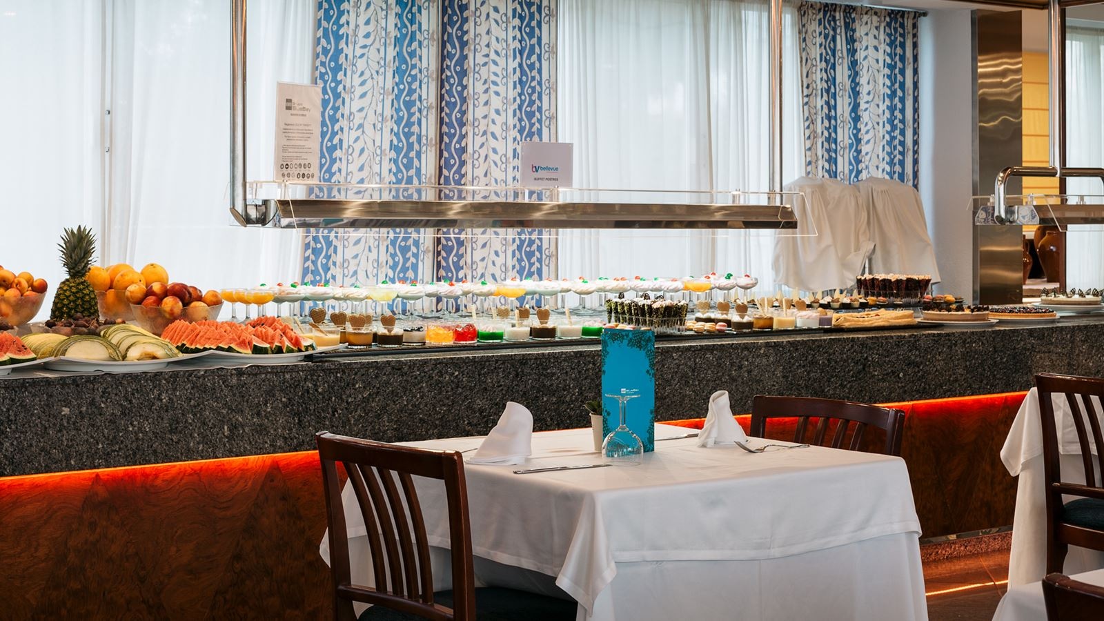 restaurants-restaurant