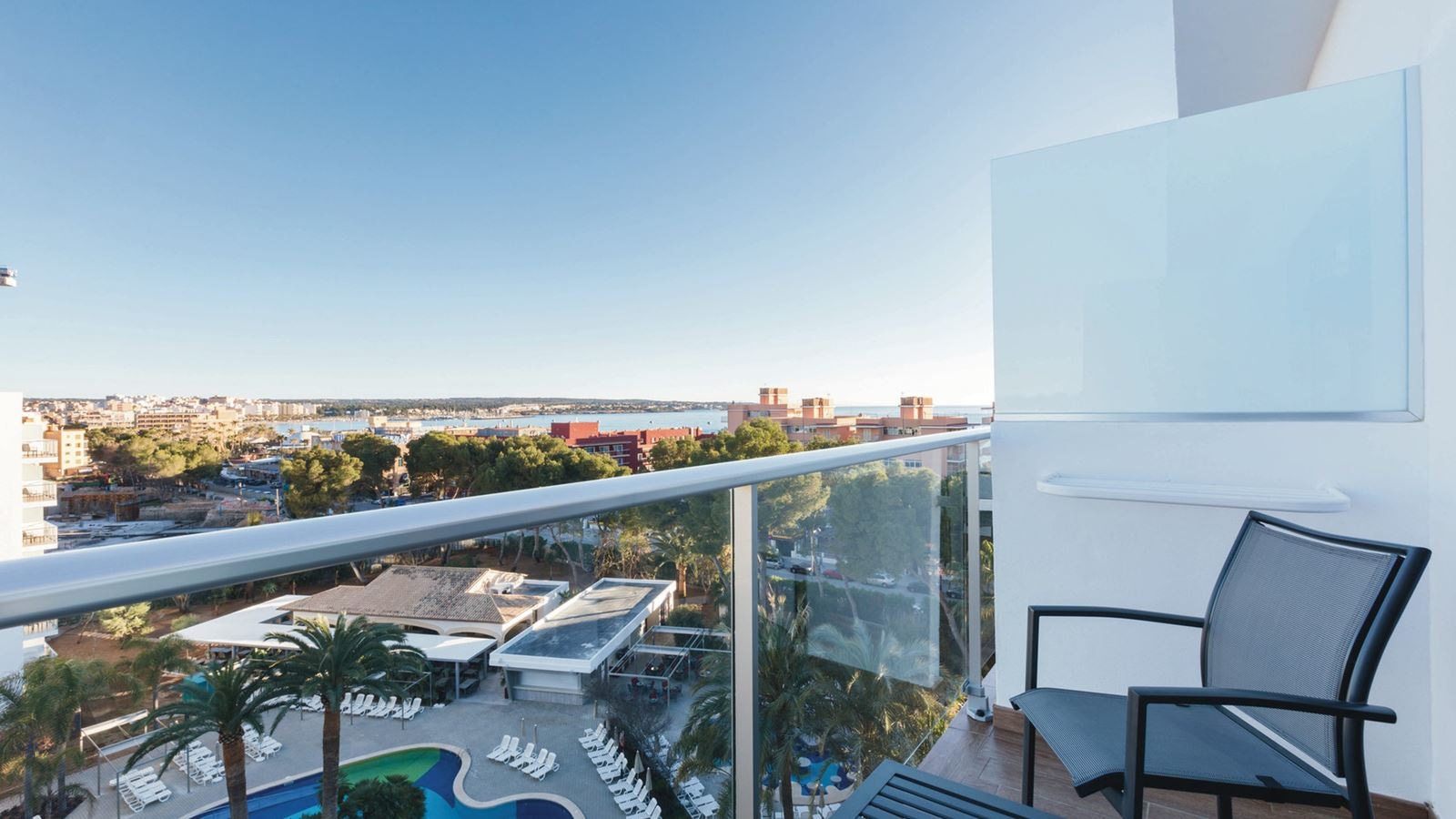 rooms-double-room-balcony-or-terrace