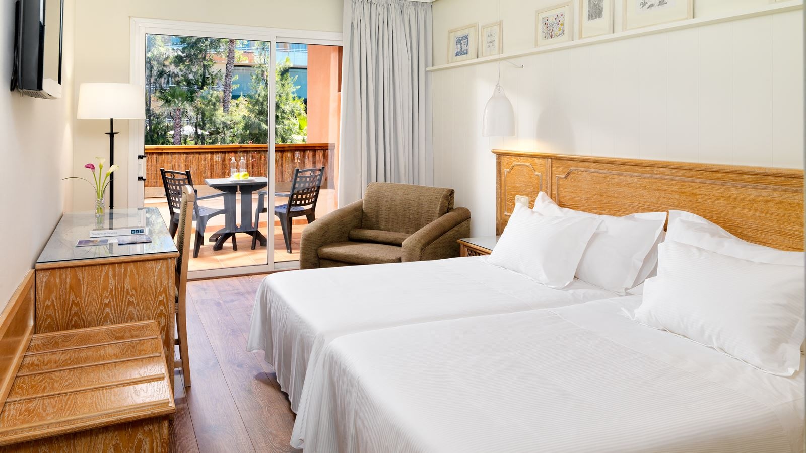 rooms-double-standard