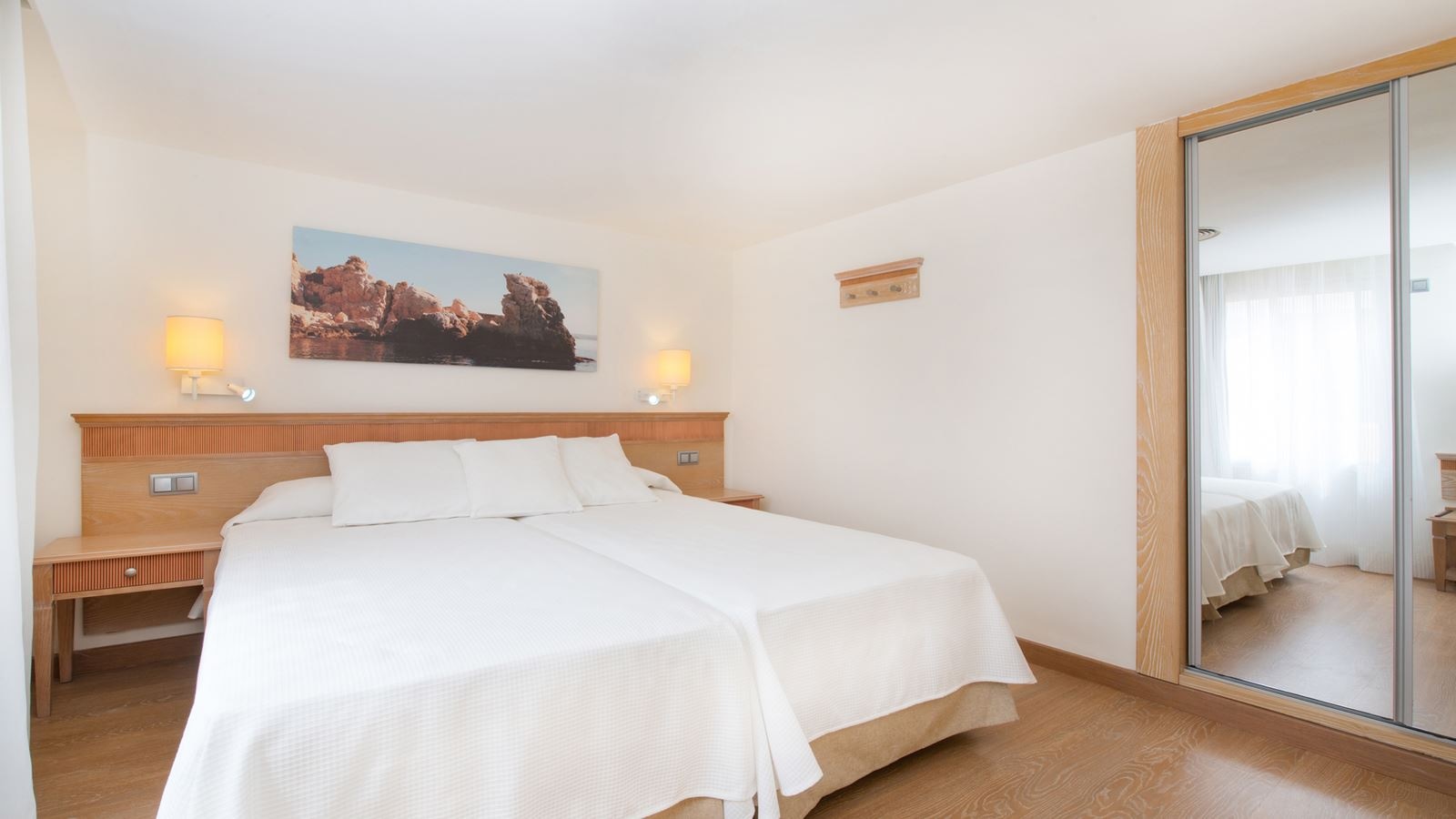 rooms-family-central-location