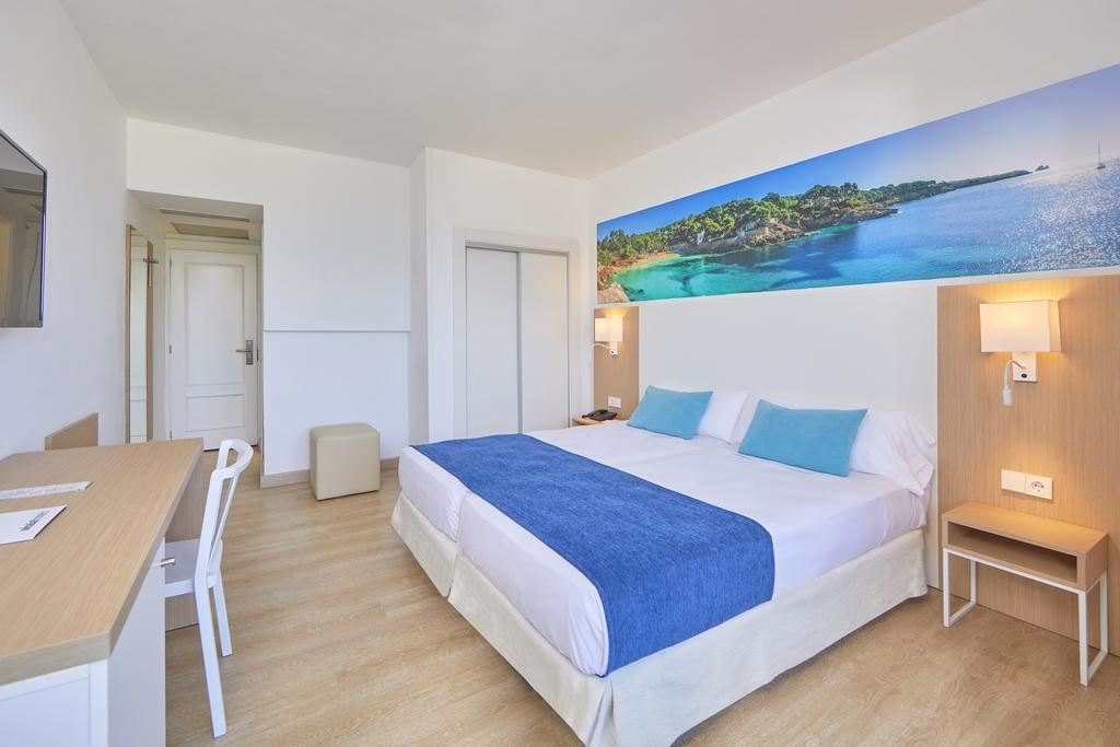 rooms-di-double-large-quadruple-room-balcony-or-terrace