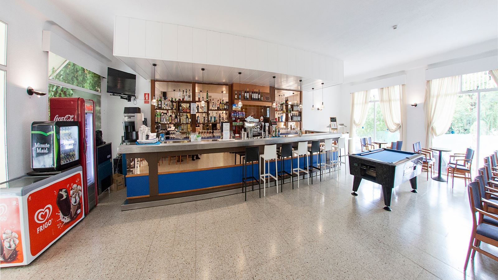 restaurants-snack-bar