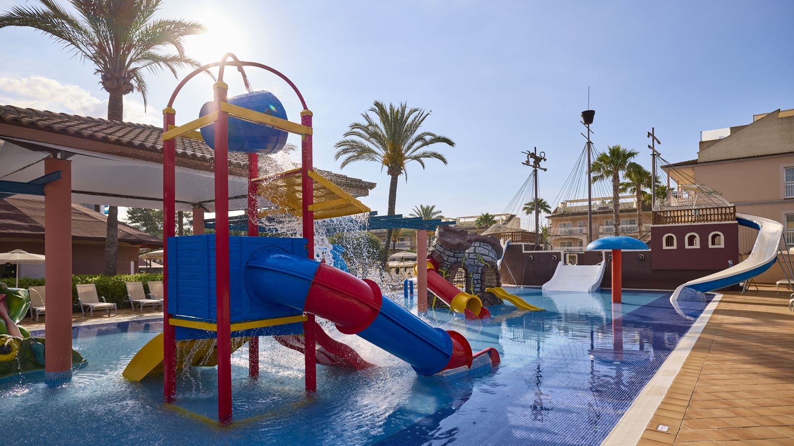 pools-outdoor-childrens-pool