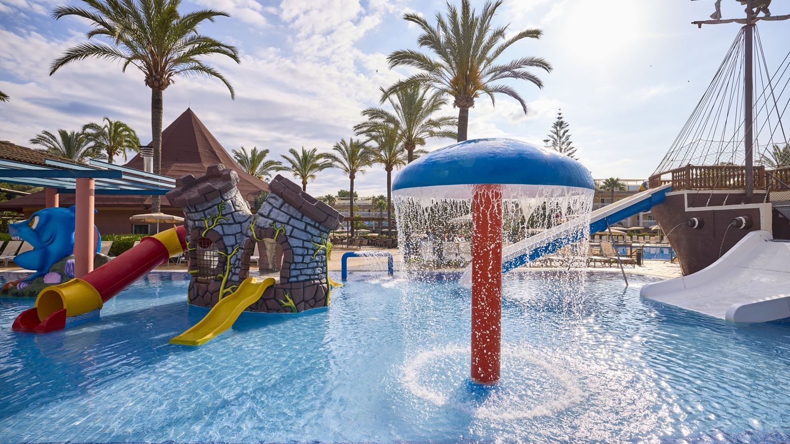 pools-outdoor-childrens-pool