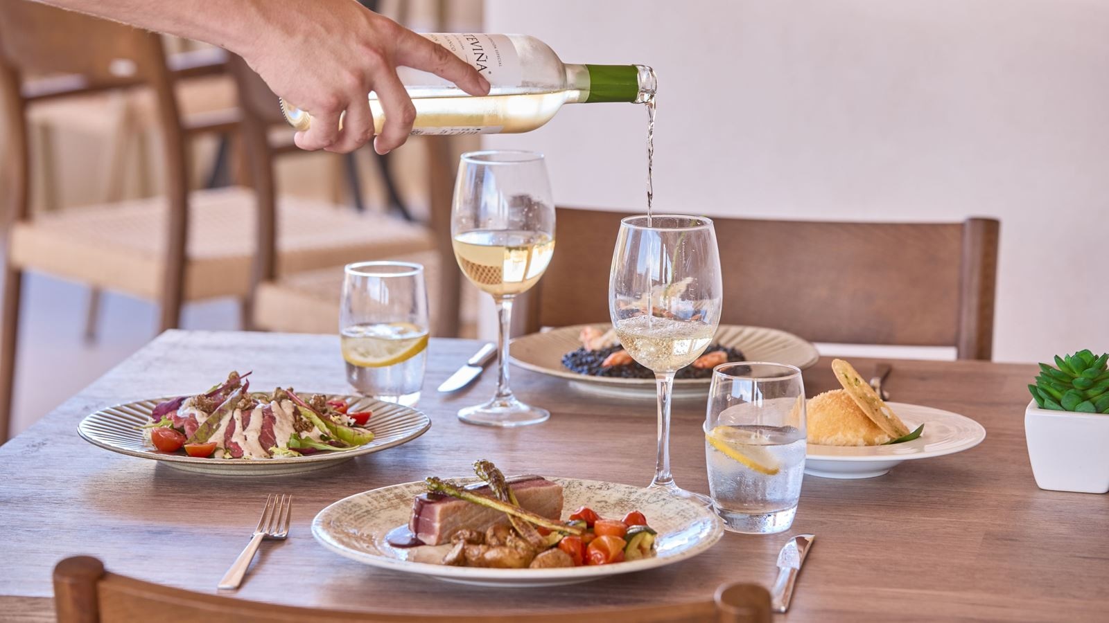 restaurants-la-tavola