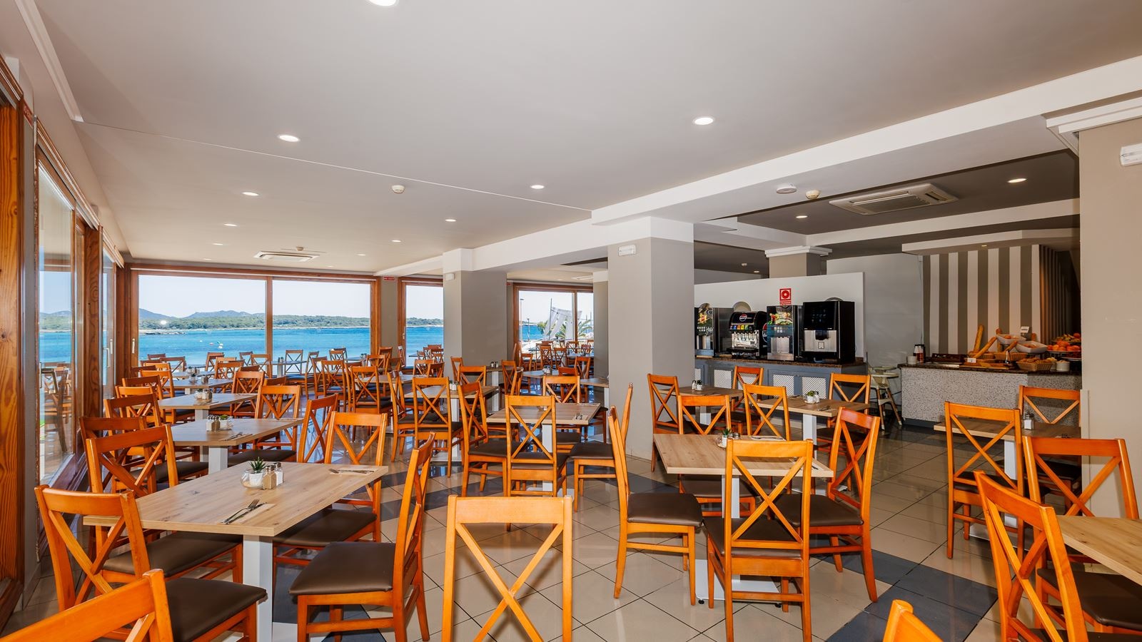 restaurants-breakfast-buffet