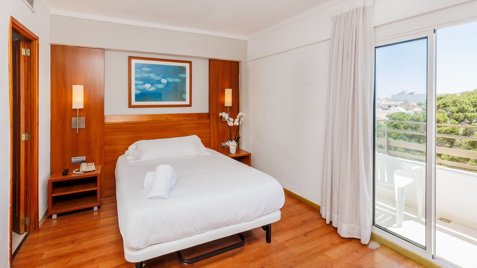 rooms-single-room