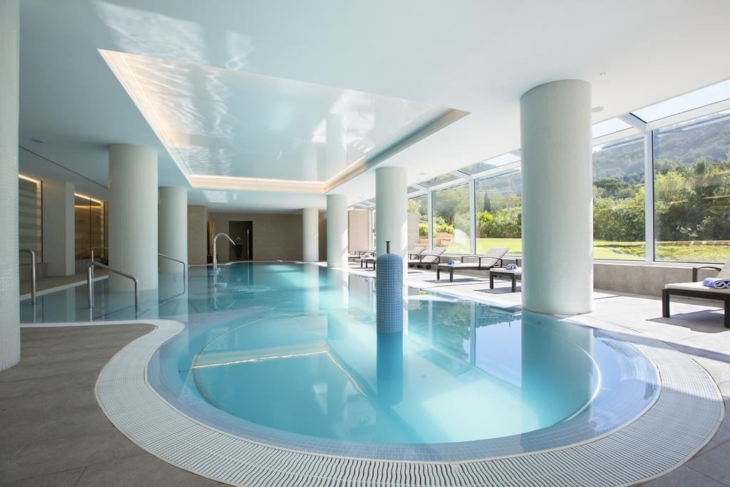 pools-indoor-pool