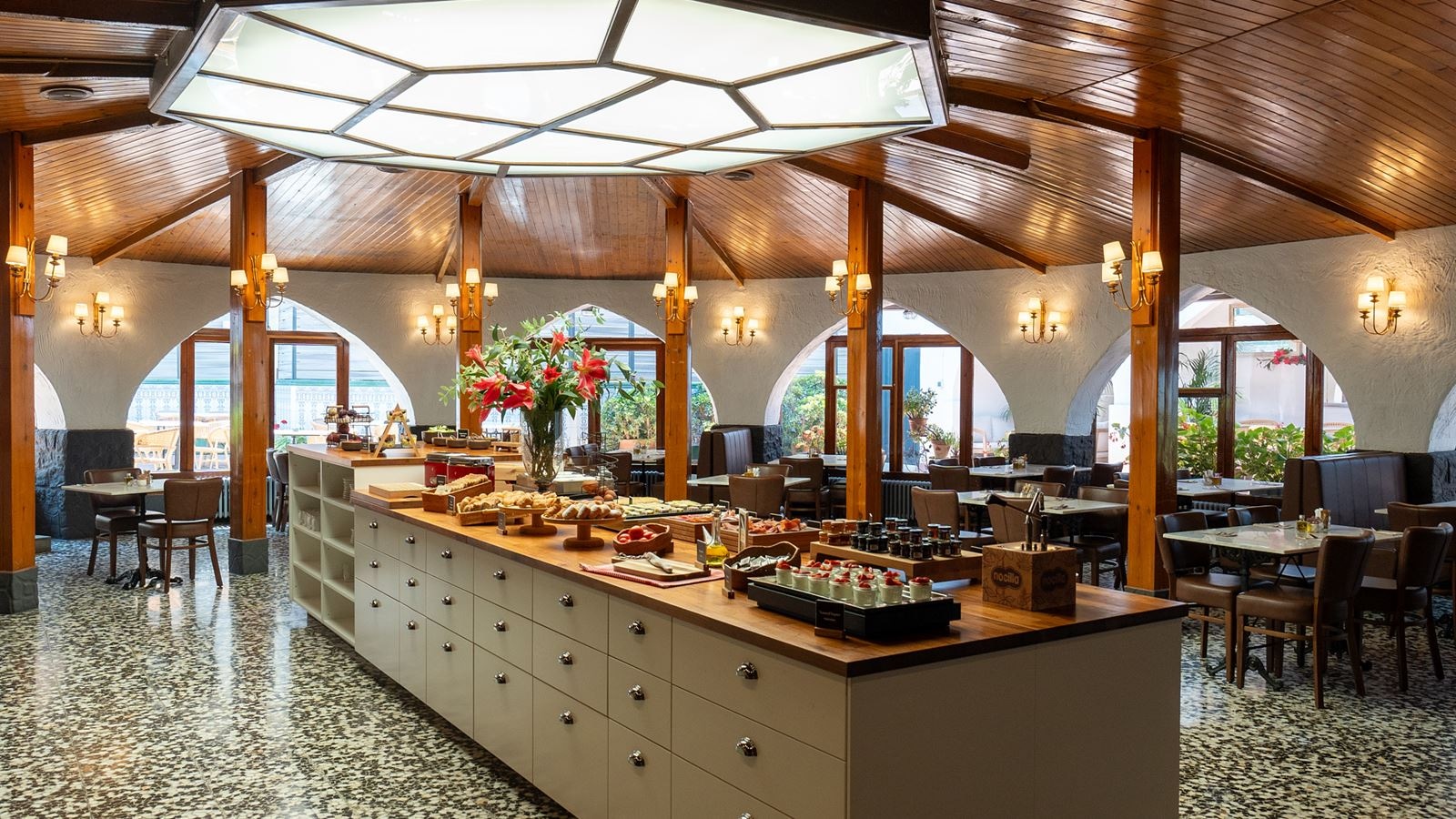 restaurants-restaurant-buffet