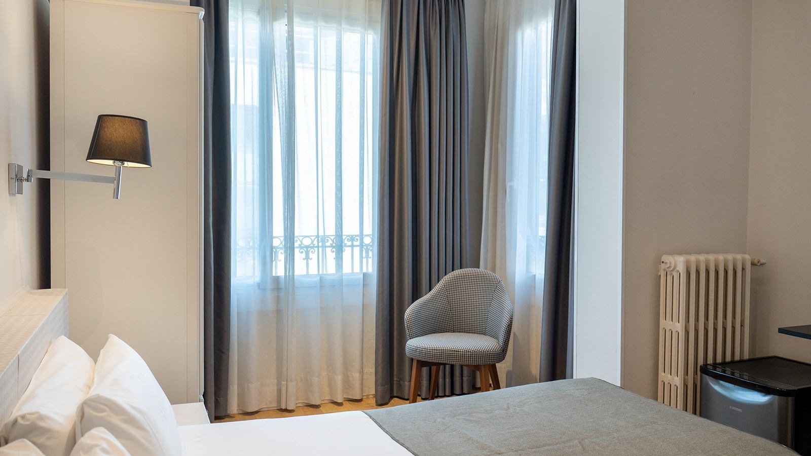 rooms-double-standard-room