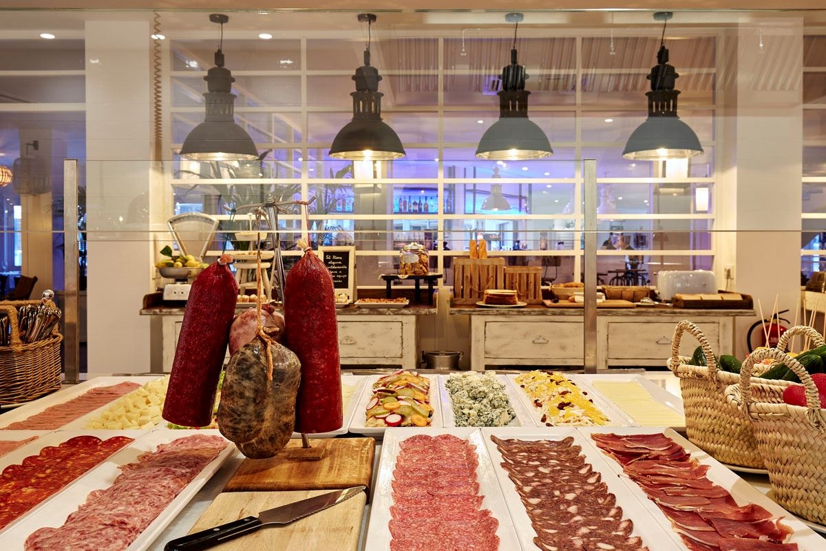 restaurants-main-restaurant