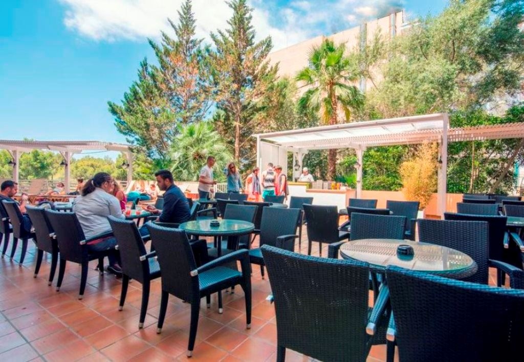 restaurants-restaurants