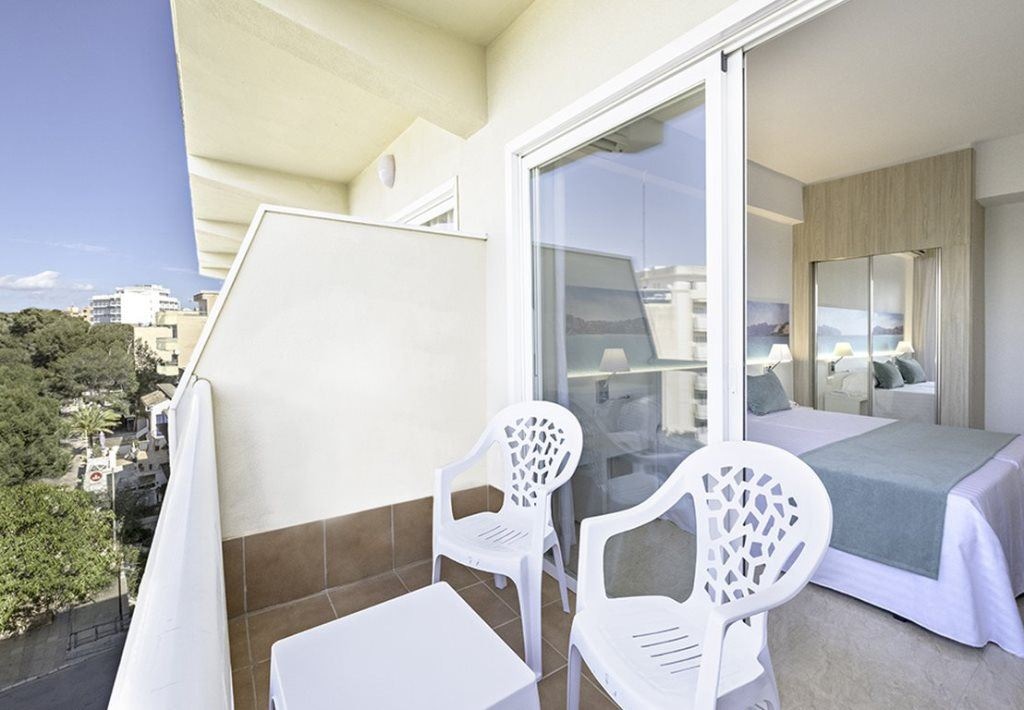 rooms-standard-room-balcony-or-terrace