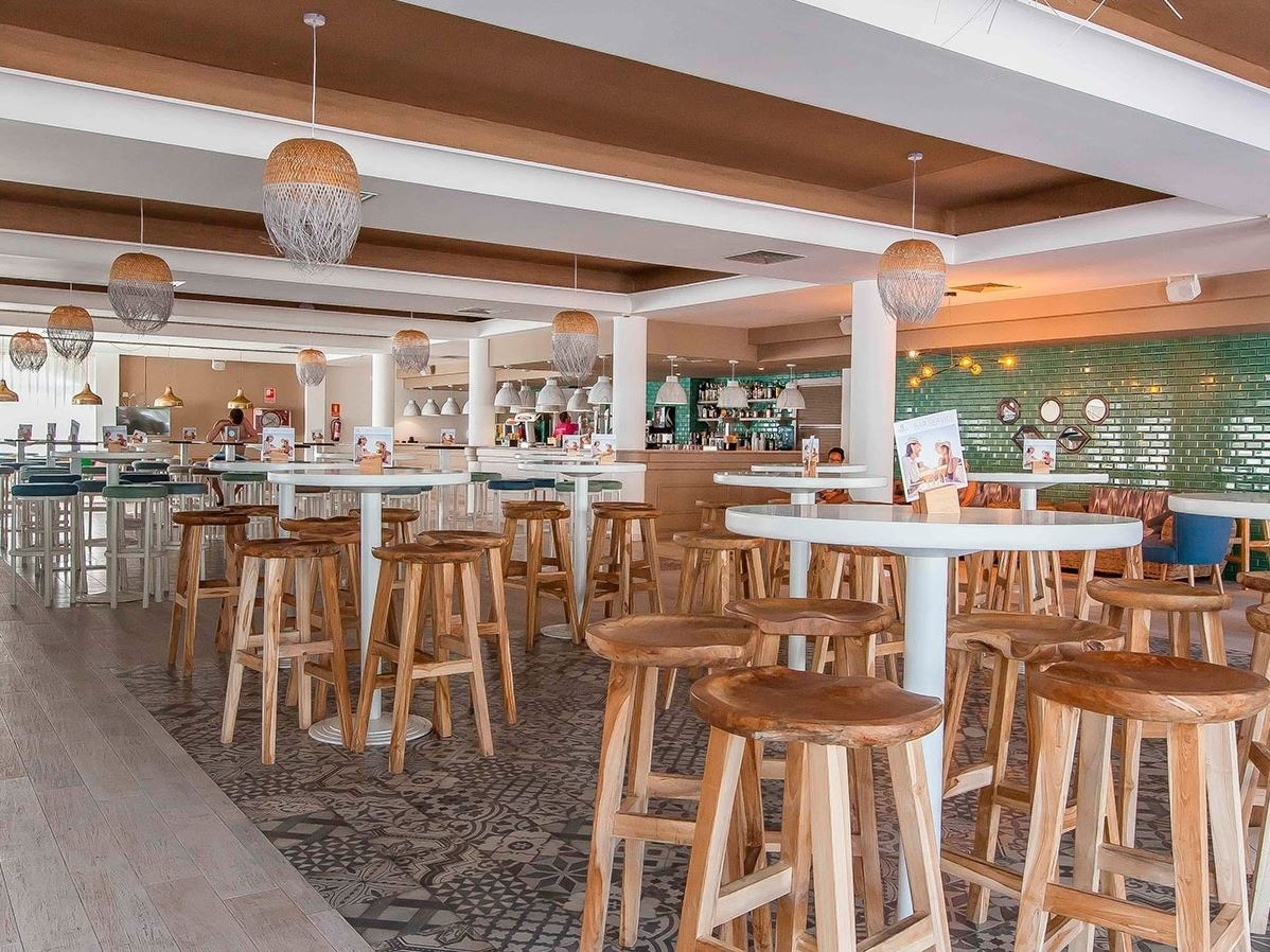 restaurants-snack-bar