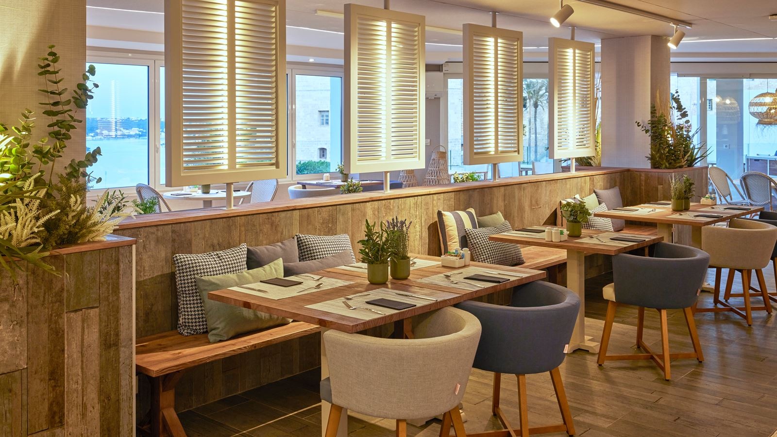 restaurants-restaurants