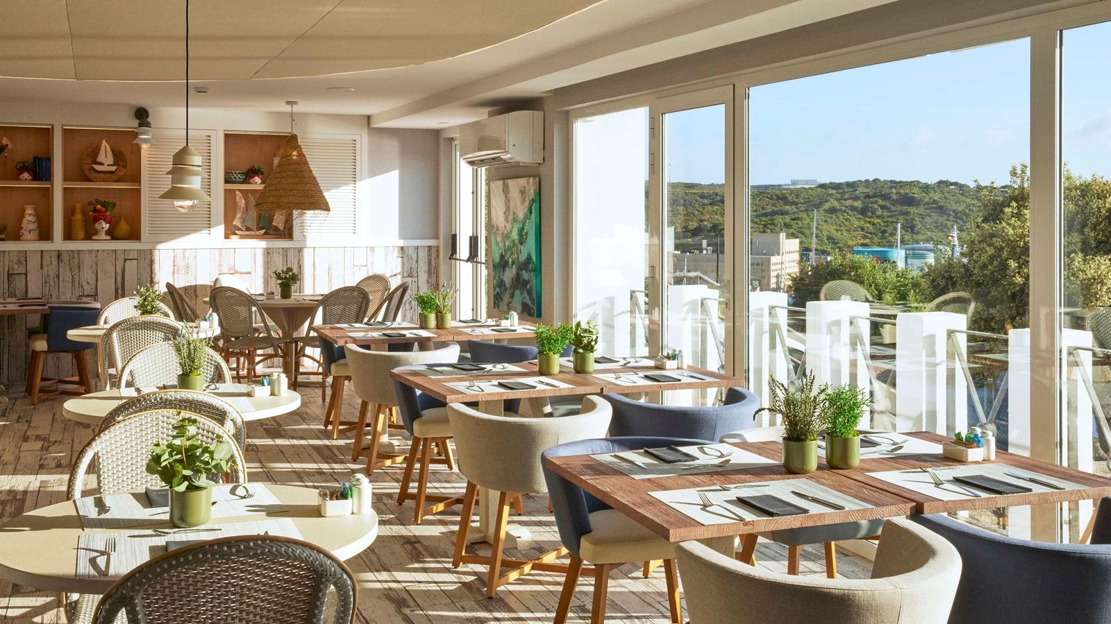 restaurants-restaurants