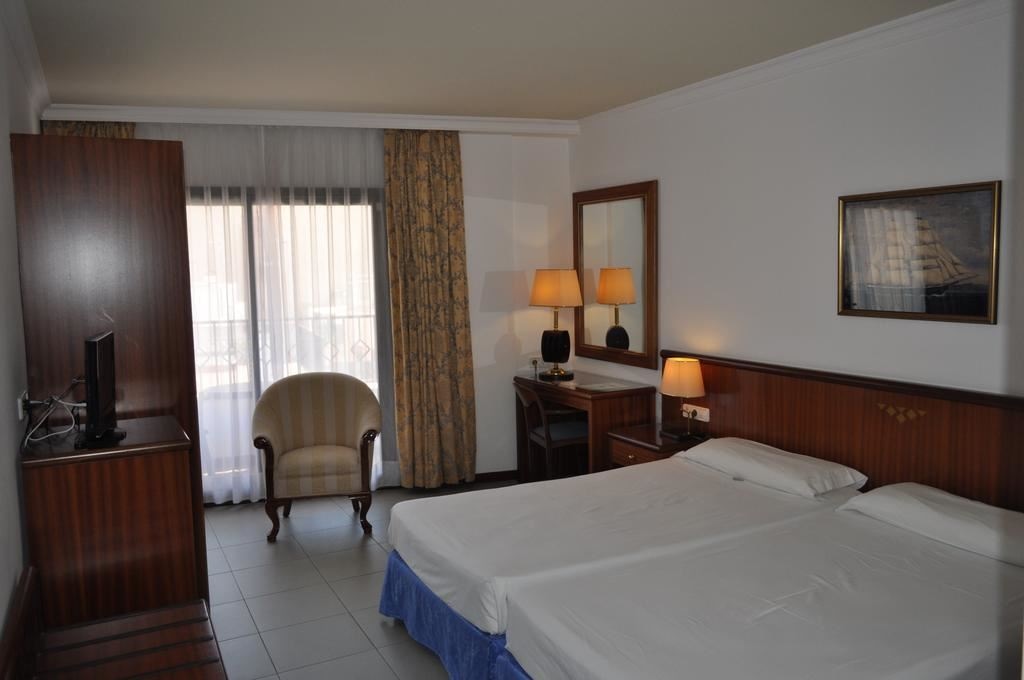 rooms-room-standard-double-balcony