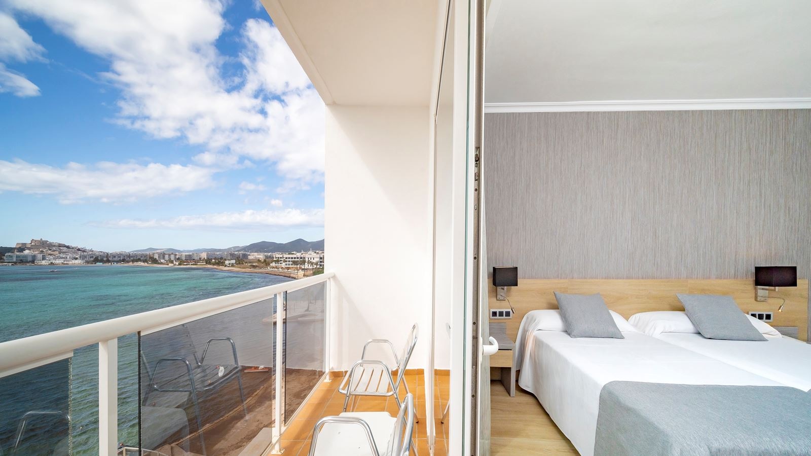 rooms-double-or-twin-sea-view