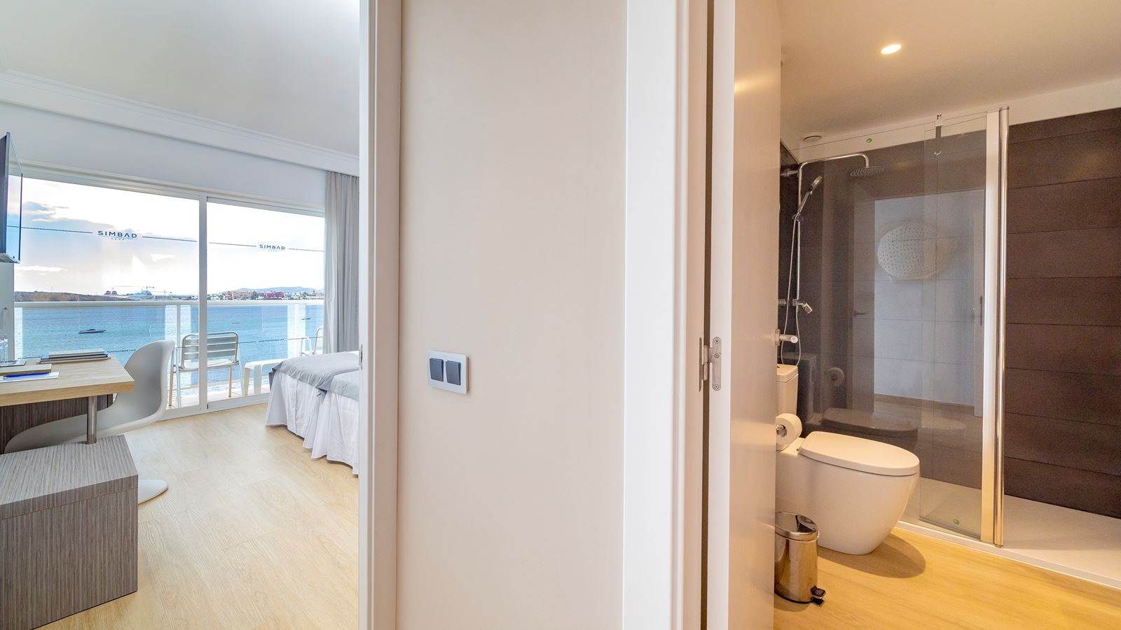 rooms-double-or-twin-sea-view