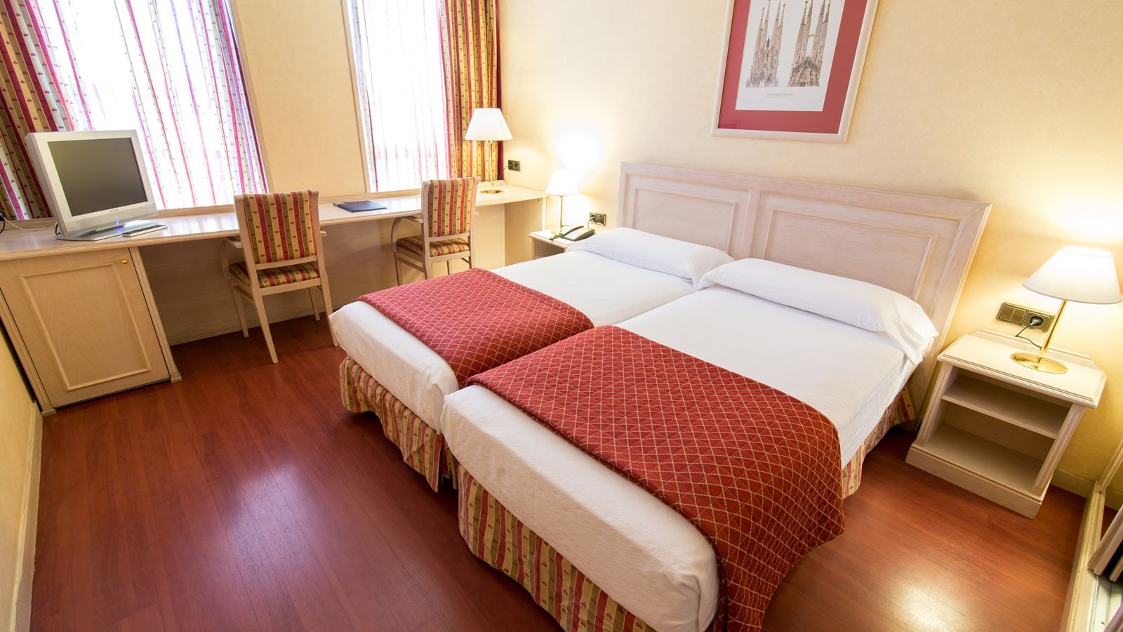 rooms-bed-in-dormitory-standard