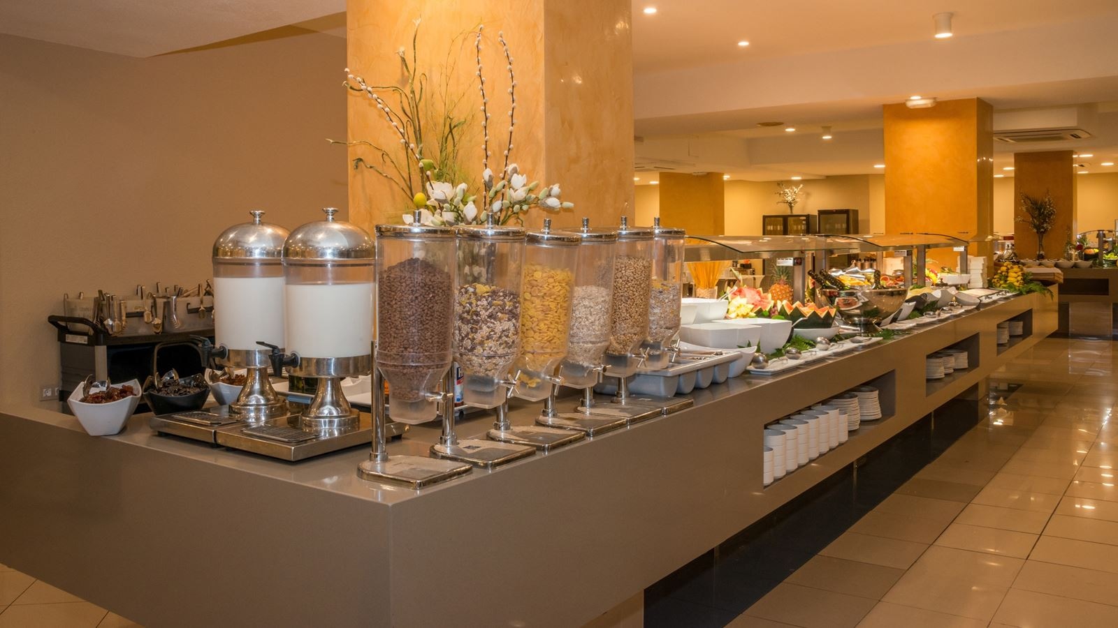 restaurants-restaurants