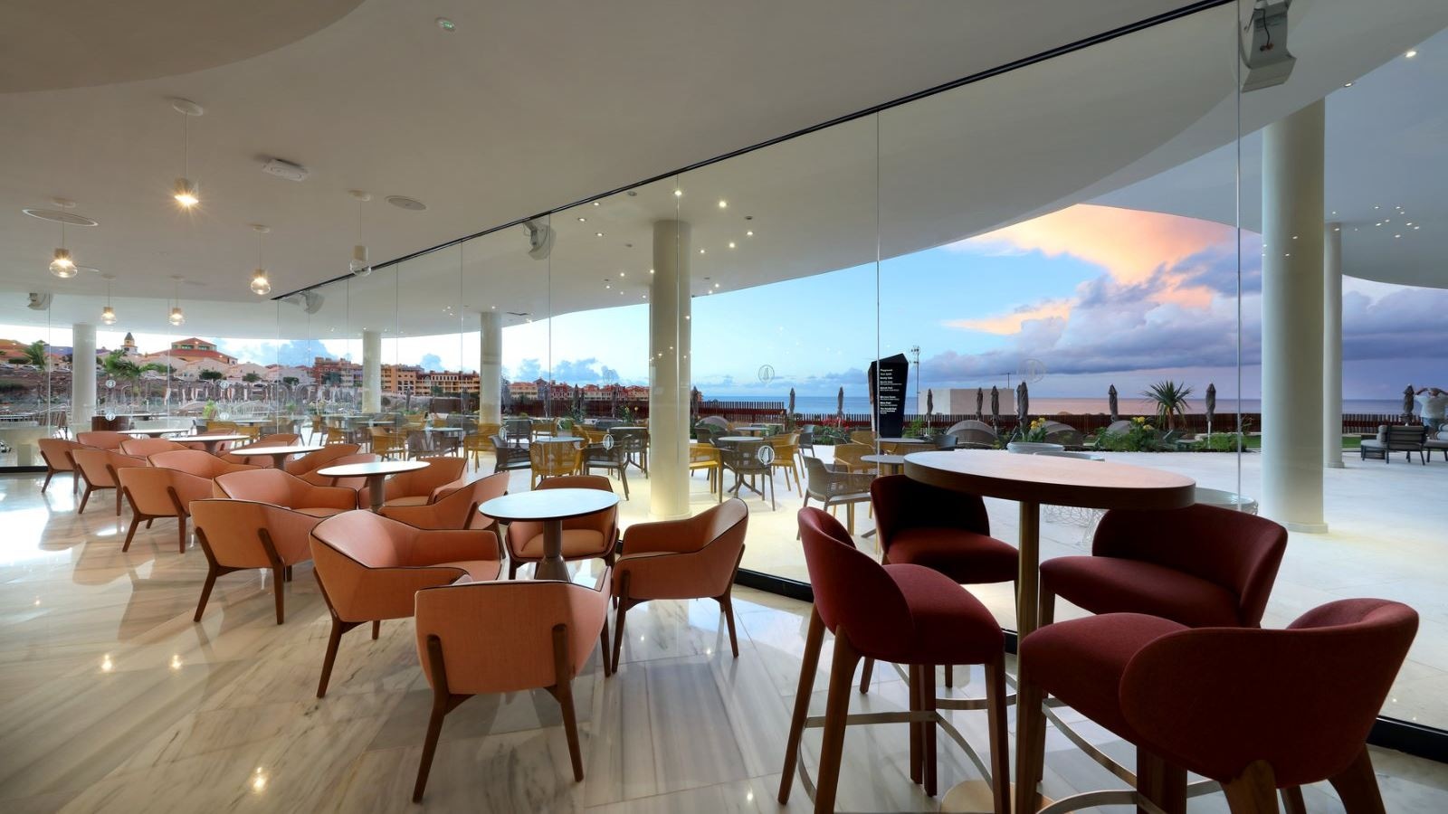 bars-cafe-constant-grind