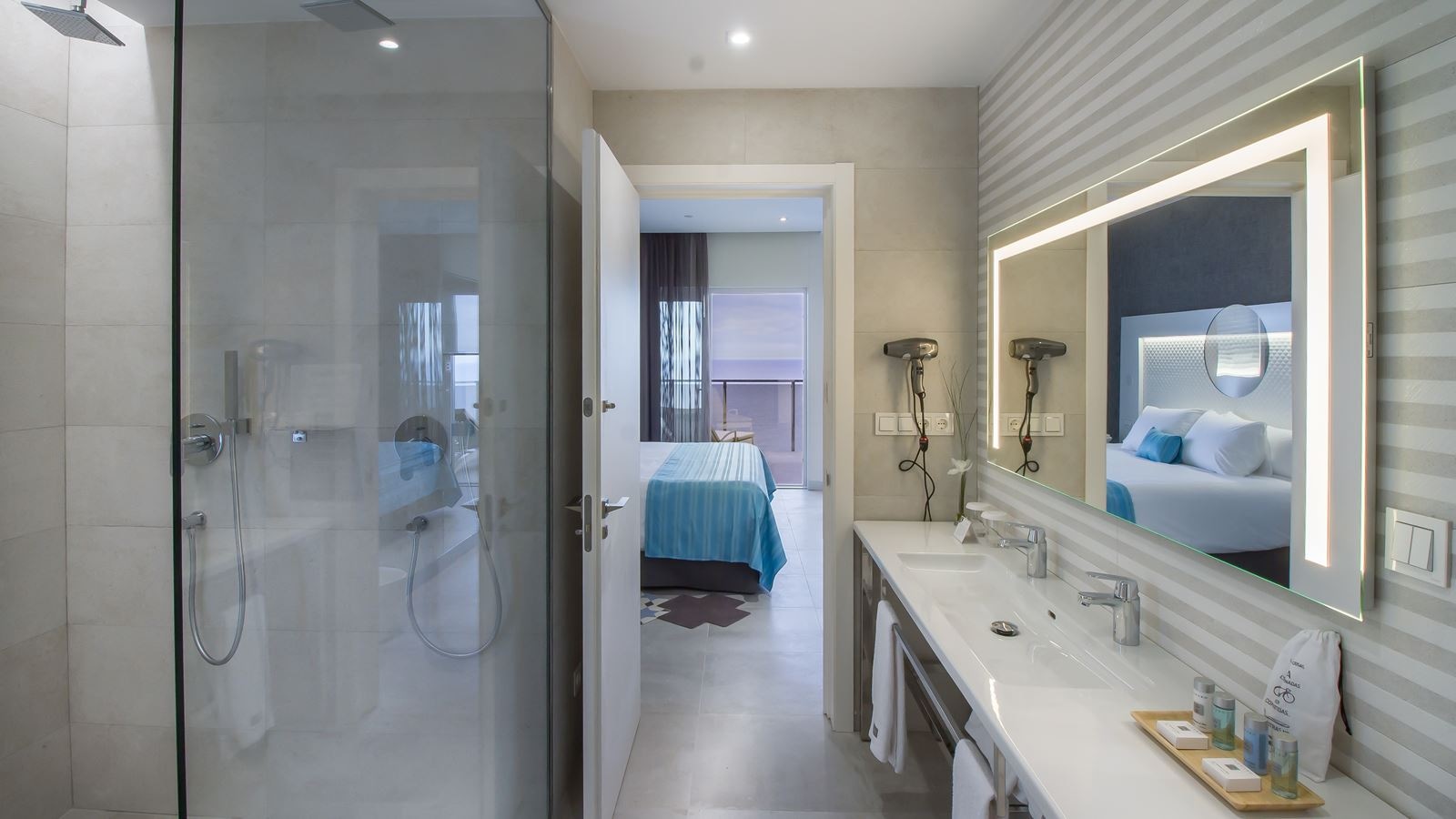 rooms-su--suitopia-suite