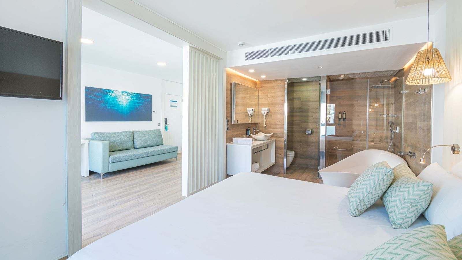 rooms-junior-suite--balcon-or-terrace