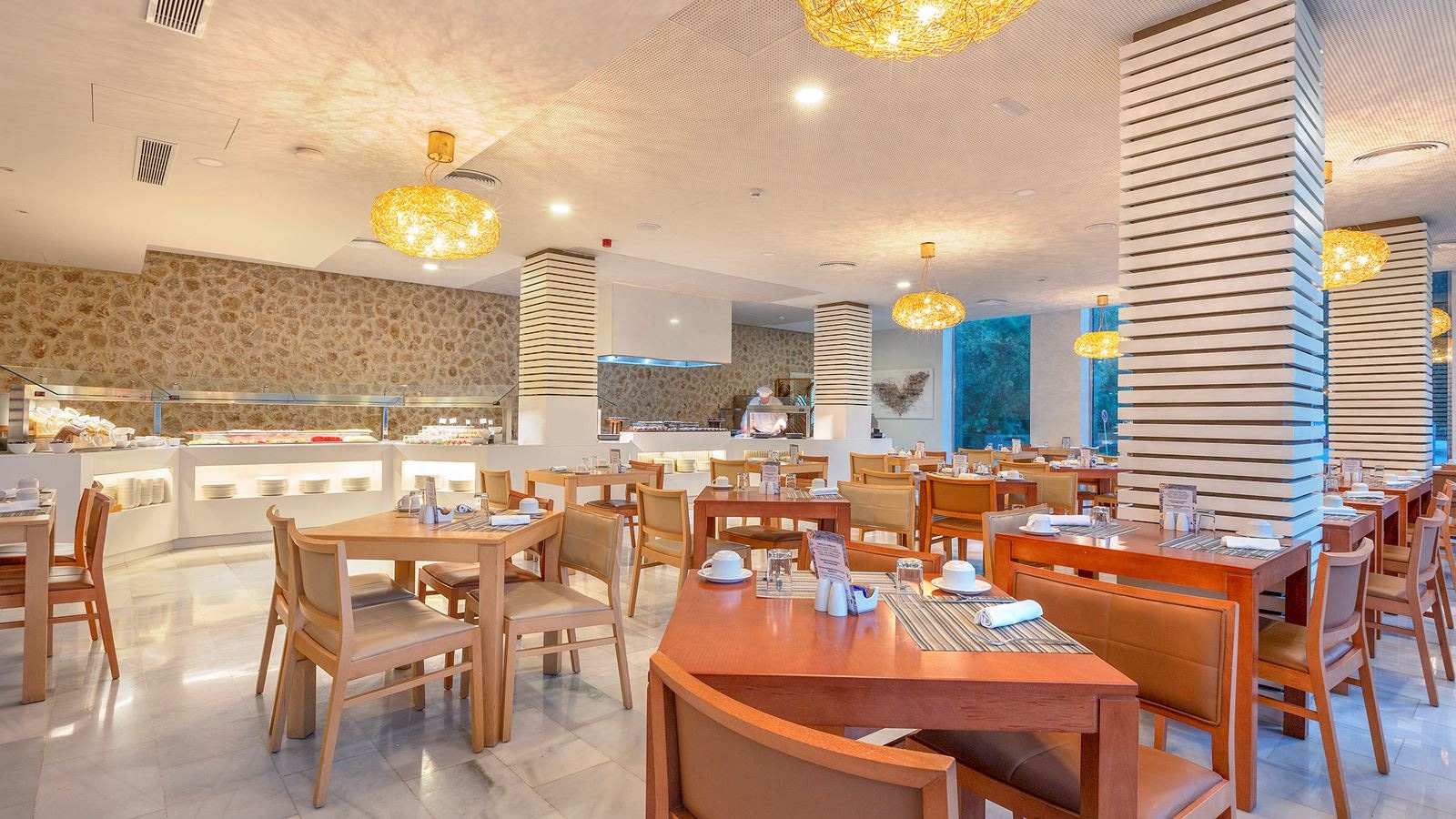 restaurants-main-restaurant