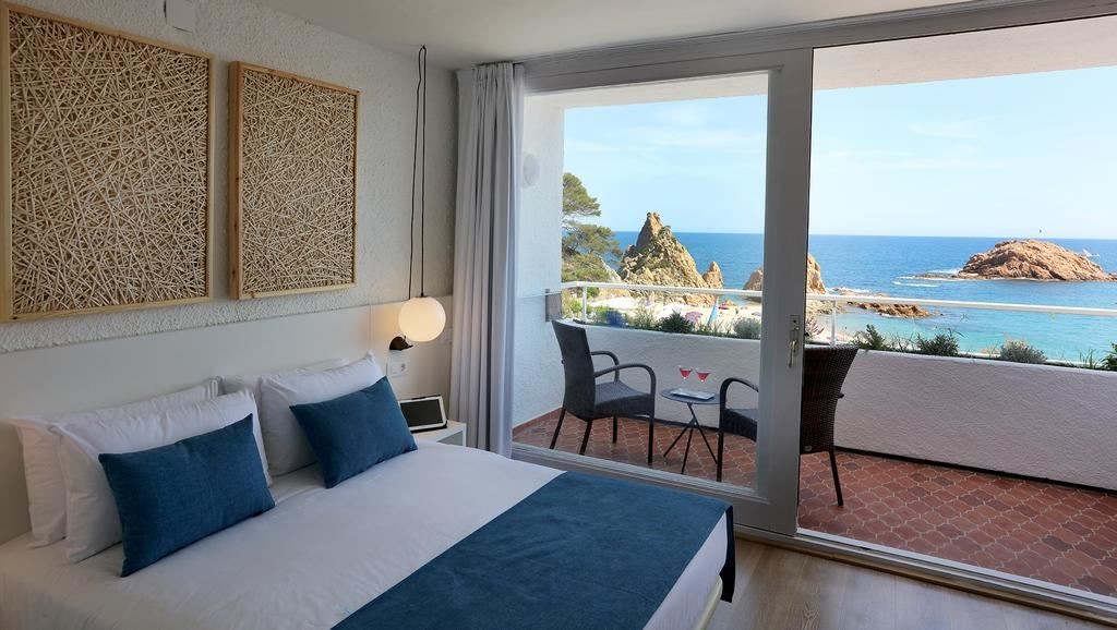 rooms-sea-view-room