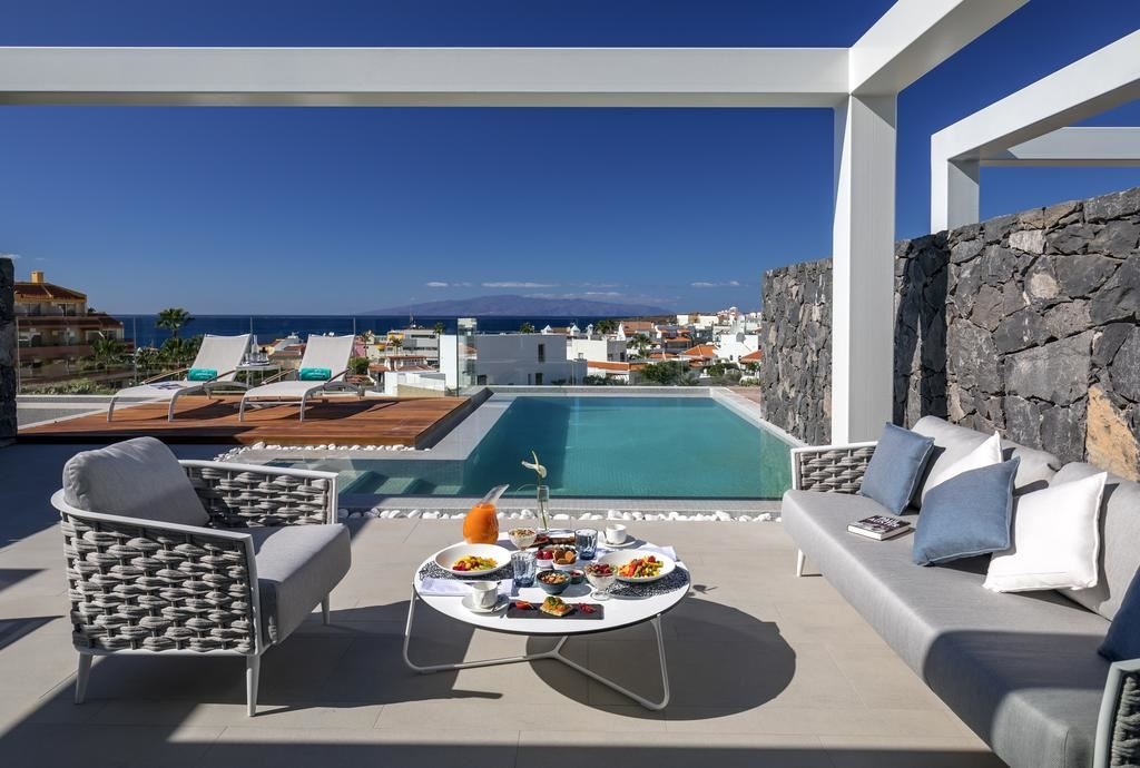 rooms-deluxe-suite-2-bedrooms-with-private-pool
