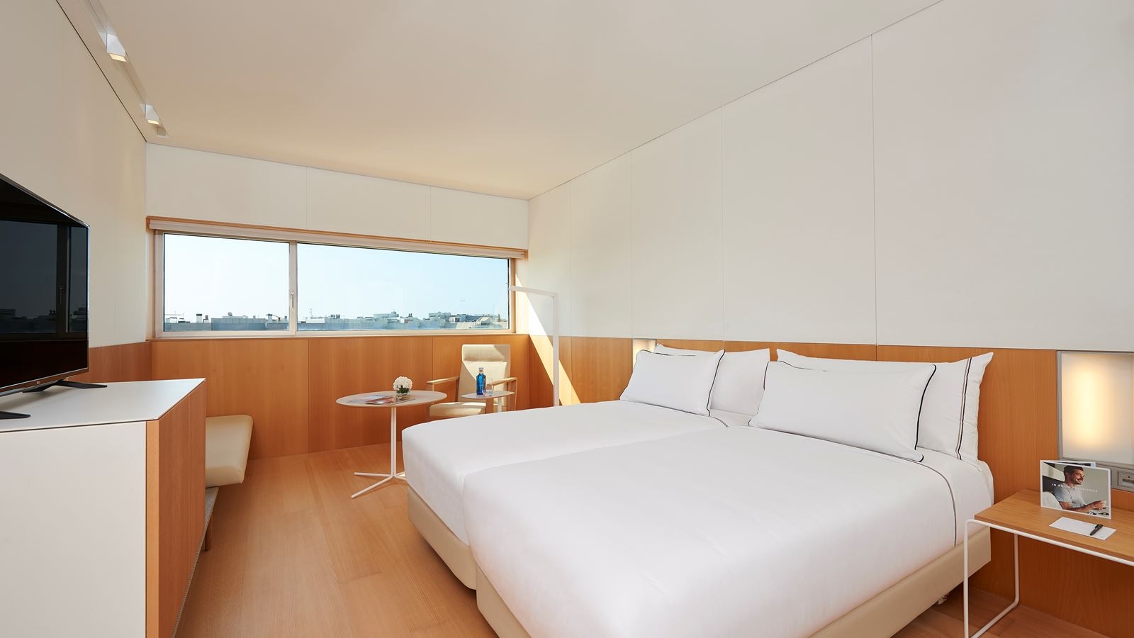 rooms-c2t-double-deluxe-room